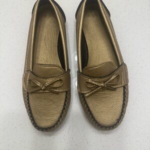 Women’s Gold Loafers with Bow – Slip-On Flats, Casual & Dressy